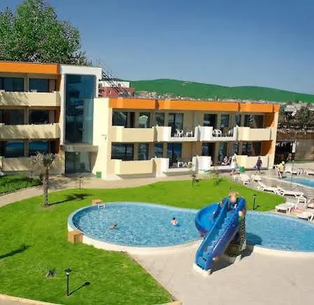 فندق Glarus 4*